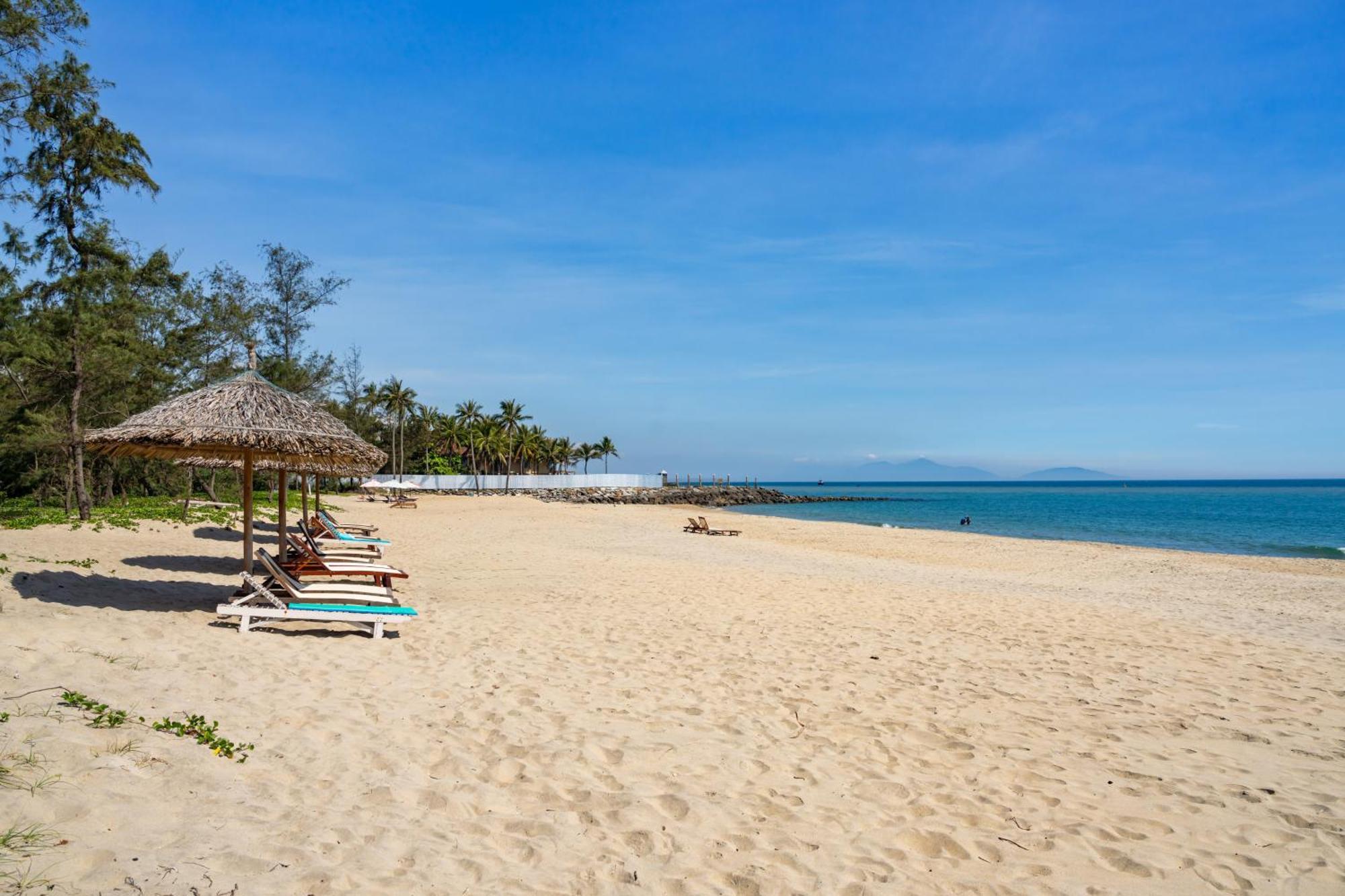 Hoi An Ocean Front Hotel Exterior photo